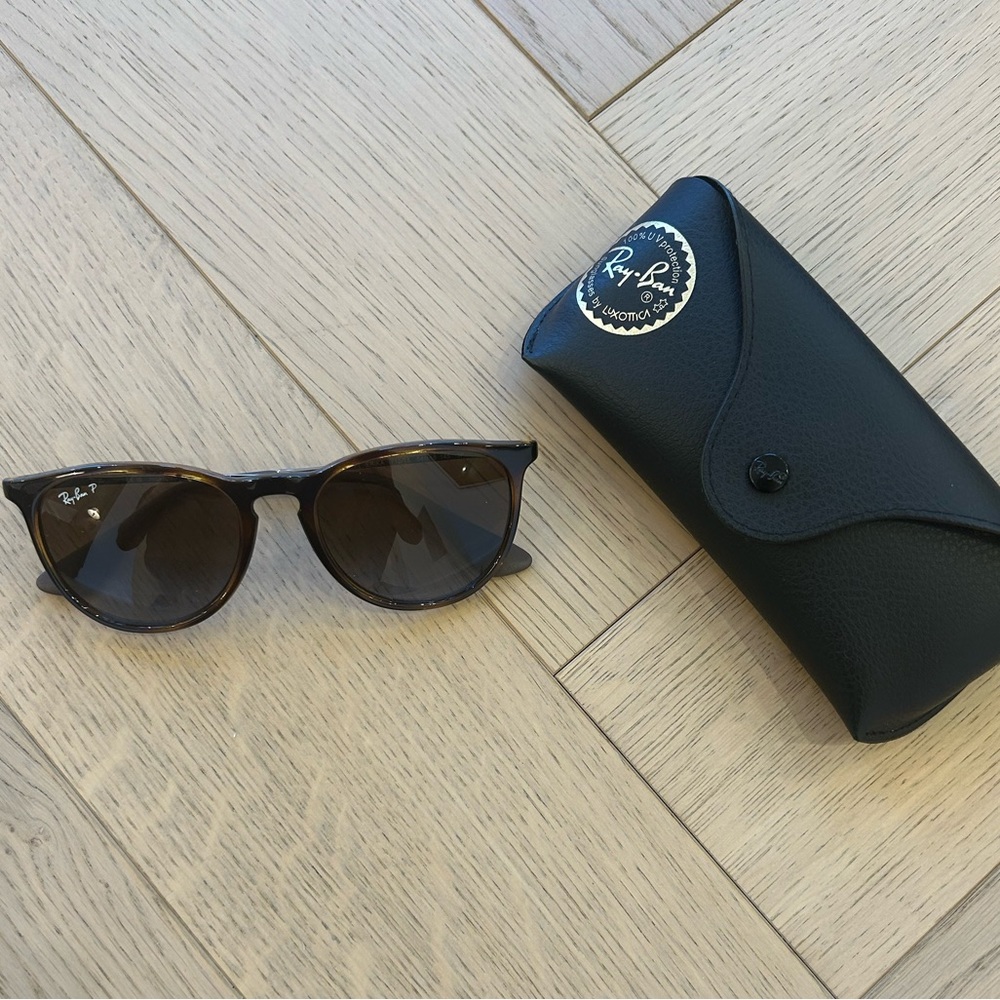 Mens Ray Ban never worn Chris sunglasses